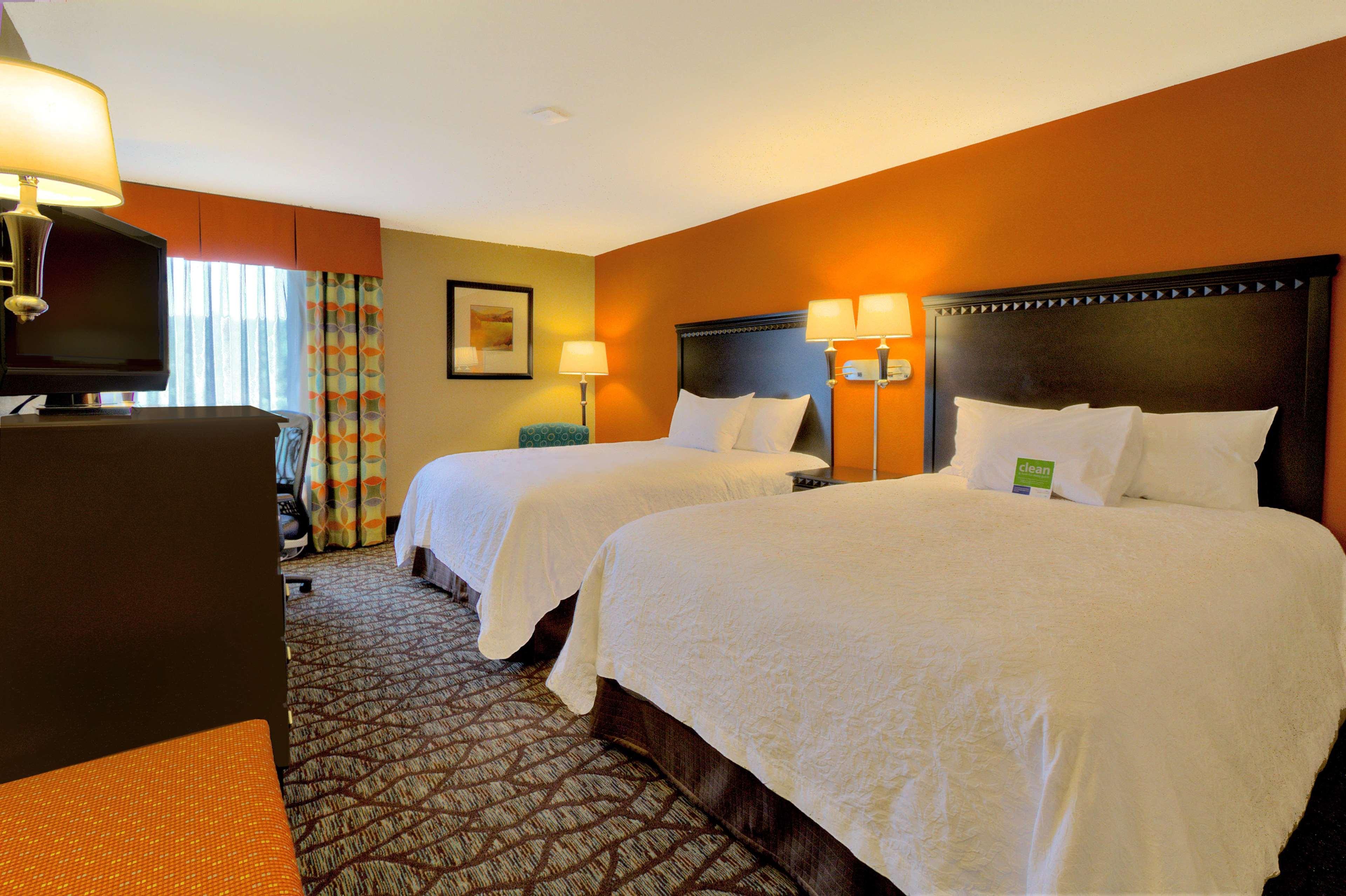 Hampton Inn Asheville-Tunnel Road Экстерьер фото