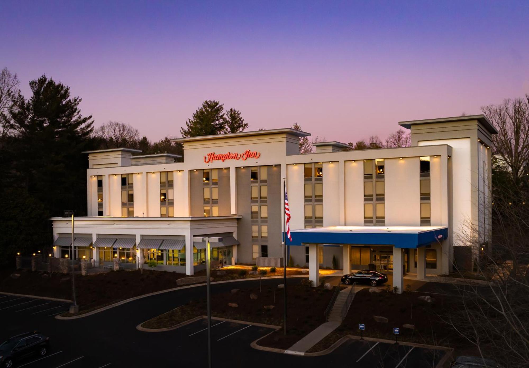 Hampton Inn Asheville-Tunnel Road Экстерьер фото