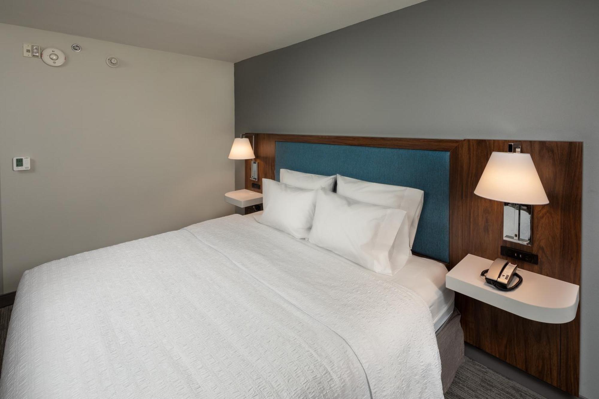 Hampton Inn Asheville-Tunnel Road Экстерьер фото