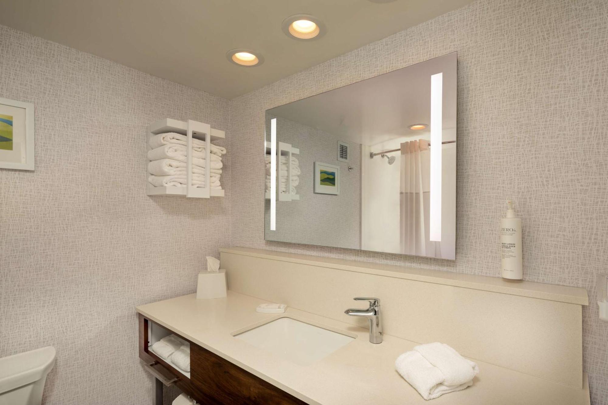 Hampton Inn Asheville-Tunnel Road Экстерьер фото