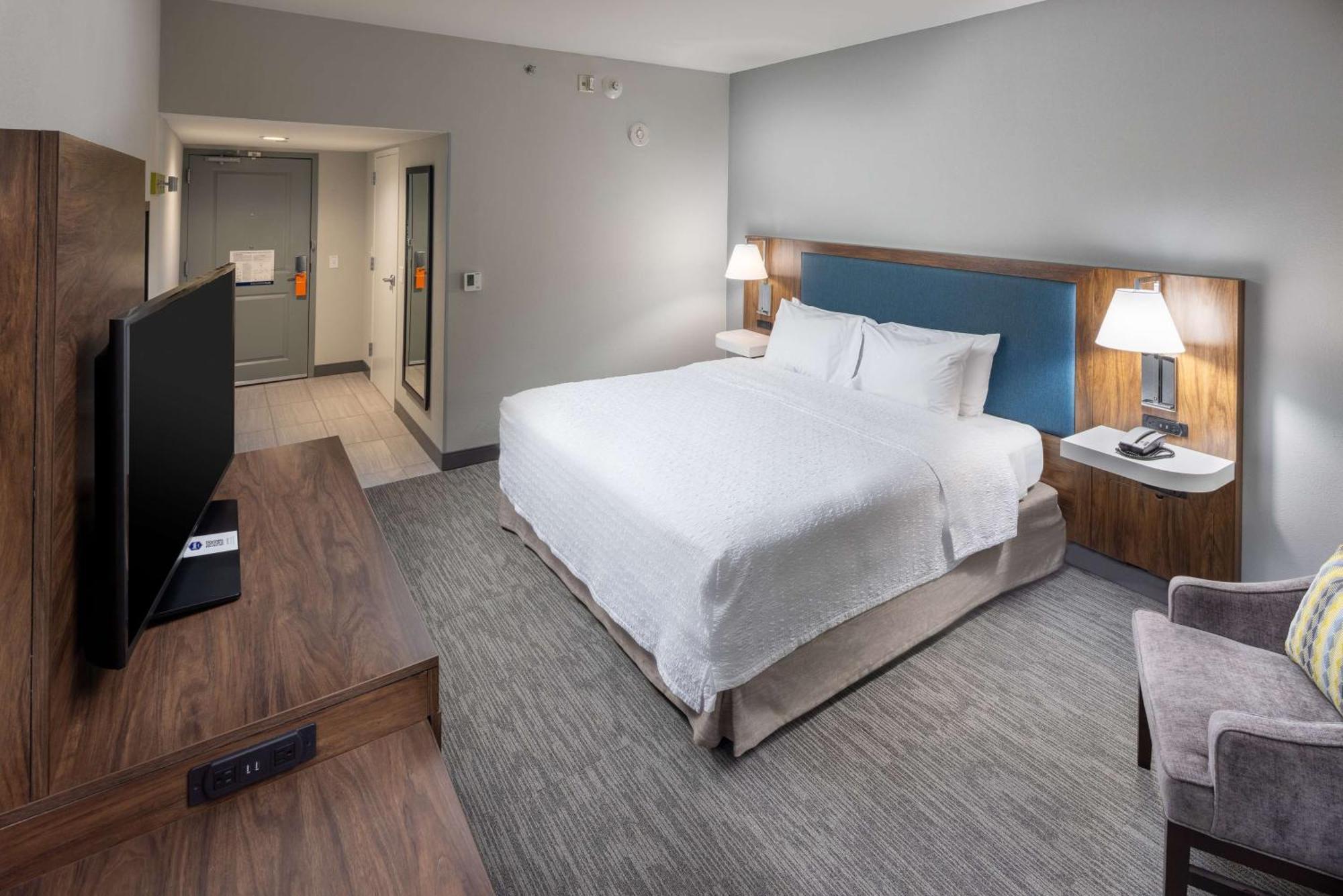 Hampton Inn Asheville-Tunnel Road Экстерьер фото